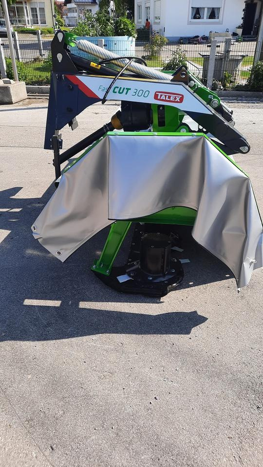 Frontmähwerk 3m Mähwerk Fast Cut Talex Pöttinger Scheibenmähwerk - Cositoare: Foto 3 Frontmähwerk 3m Mähwerk Fast Cut Talex Pöttinger Scheibenmähwerk - Cositoare: Foto 3