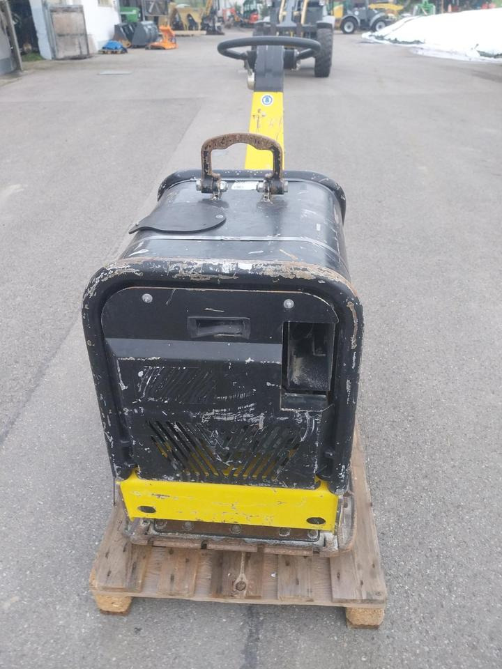 Rüttelplatte Weber CR8 Stampfer Verdichter Vibrationsplatte - Placă compactoare: Foto 2 Rüttelplatte Weber CR8 Stampfer Verdichter Vibrationsplatte - Placă compactoare: Foto 2