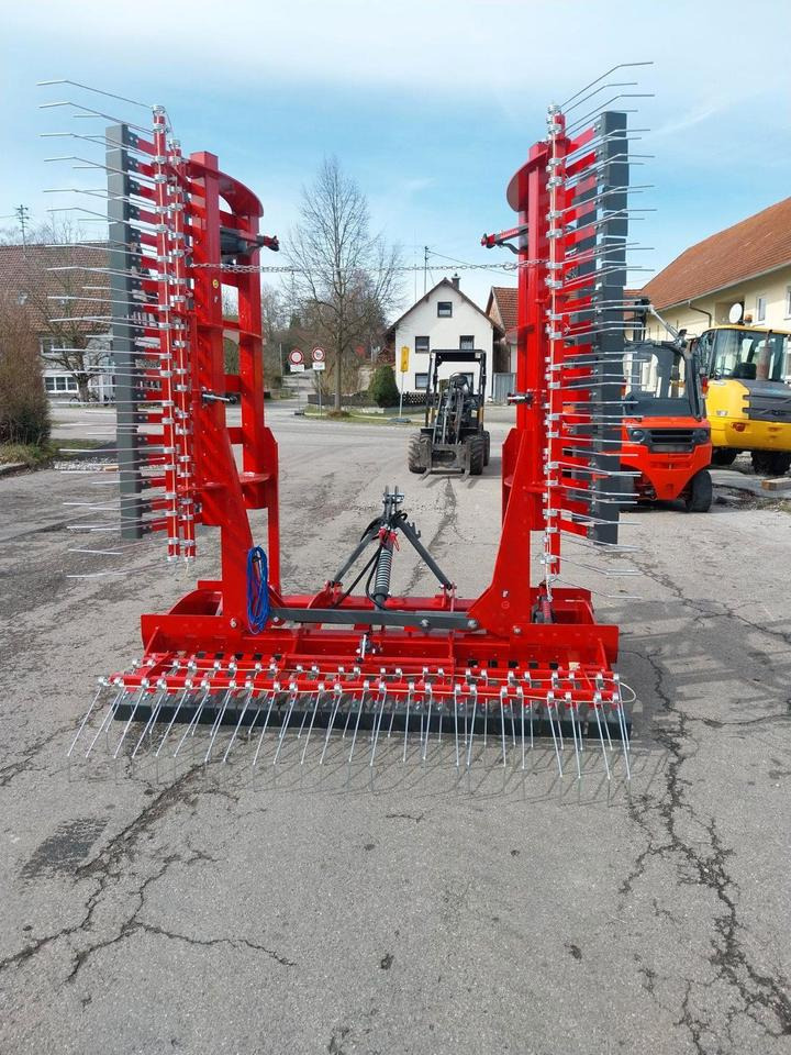 Weidelüfter 6m Wiesenstriegel Wiesenegge Grünlandpflege Striegel - Grapă cu arc: Foto 4 Weidelüfter 6m Wiesenstriegel Wiesenegge Grünlandpflege Striegel - Grapă cu arc: Foto 4