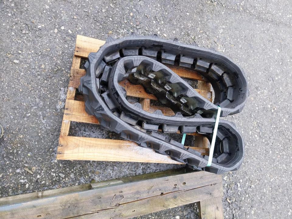 Neue Gummikette 230x96x35 Baggerkette Kette Caterpillar Takeuchi - Senila pentru Utilaje constructii: Foto 3 Neue Gummikette 230x96x35 Baggerkette Kette Caterpillar Takeuchi - Senila pentru Utilaje constructii: Foto 3