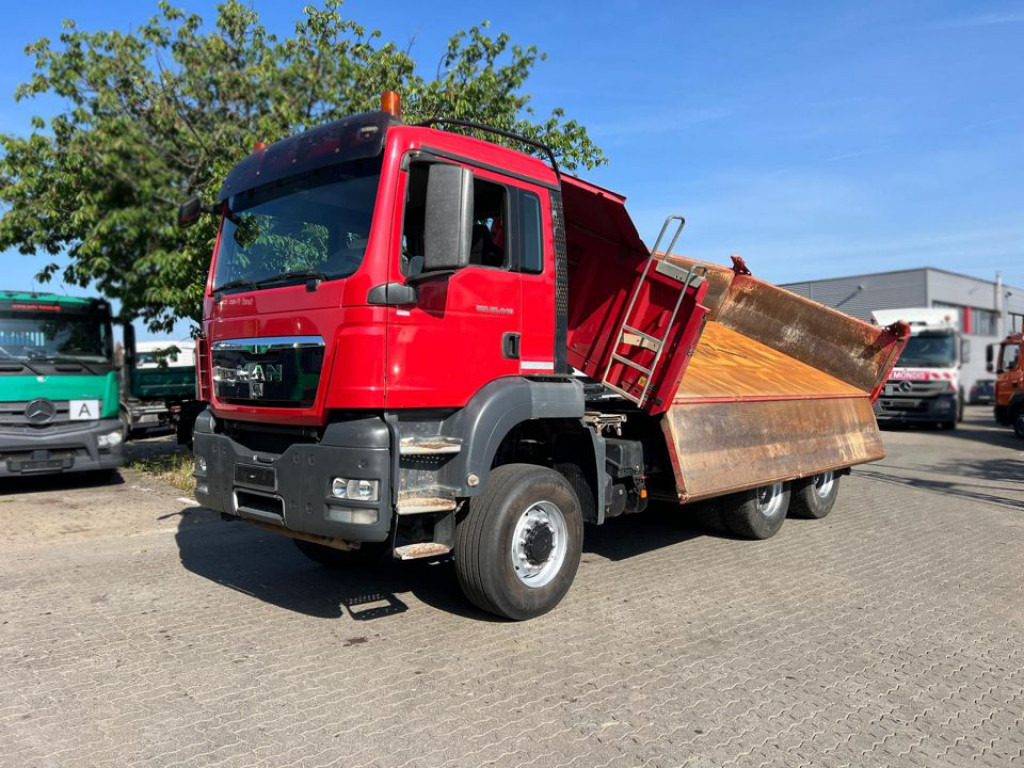 MAN TG-S 26.440 6x6 3-Achs Allradkipper Bordmatik - Camion basculantă: Foto 1 MAN TG-S 26.440 6x6 3-Achs Allradkipper Bordmatik - Camion basculantă: Foto 1