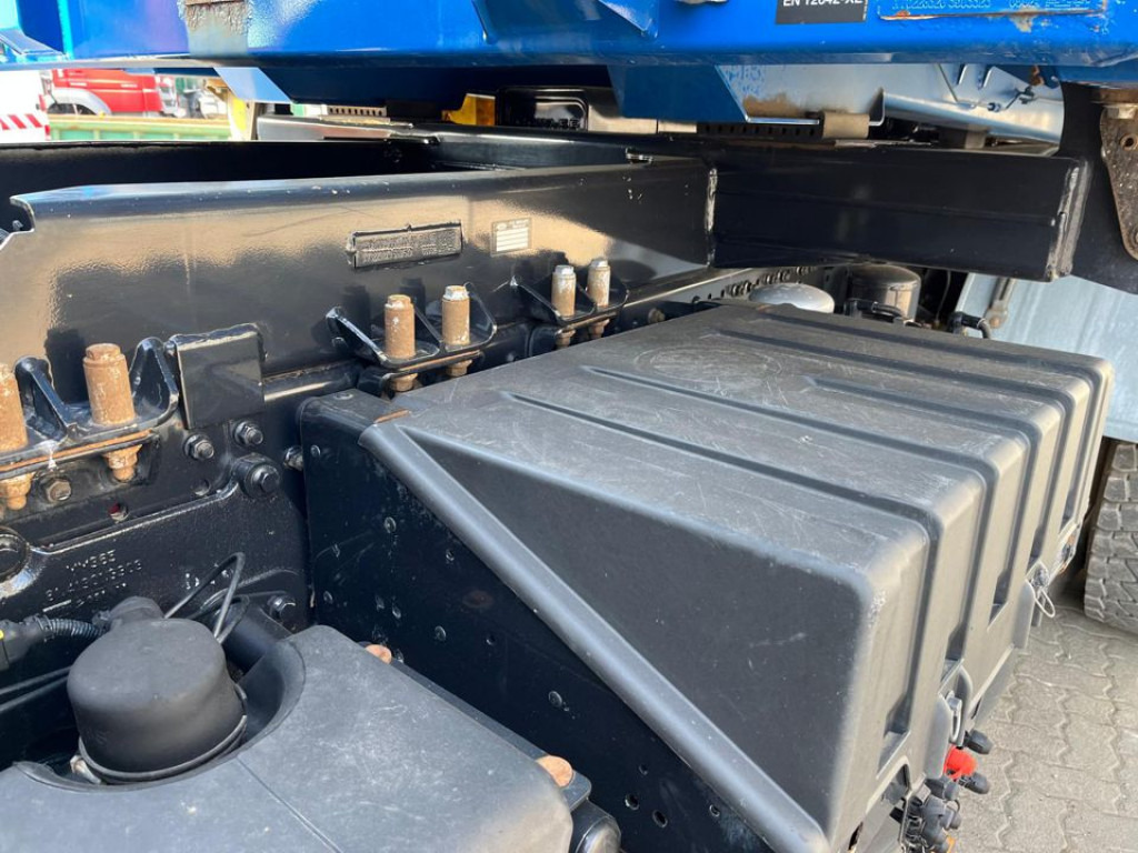 MAN TG-S 26.440 6x6 3-Achs Allradkipper Bordmatik Schalter - Camion basculantă: Foto 3 MAN TG-S 26.440 6x6 3-Achs Allradkipper Bordmatik Schalter - Camion basculantă: Foto 3