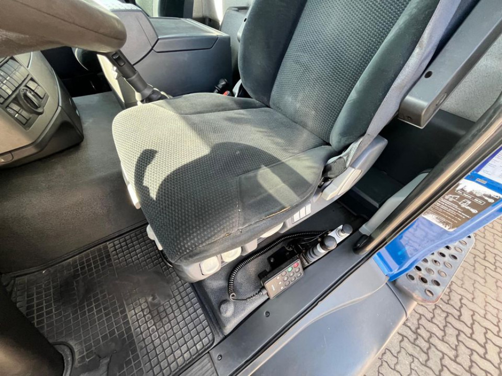 MAN TG-S 26.440 6x6 3-Achs Allradkipper Bordmatik Schalter - Camion basculantă: Foto 2 MAN TG-S 26.440 6x6 3-Achs Allradkipper Bordmatik Schalter - Camion basculantă: Foto 2