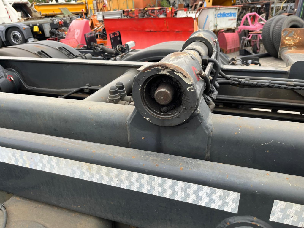 MERCEDES-BENZ Actros 2541 L6x2 Abrollkipper Meiller Schub+Knick - Camion cu cârlig: Foto 3 MERCEDES-BENZ Actros 2541 L6x2 Abrollkipper Meiller Schub+Knick - Camion cu cârlig: Foto 3