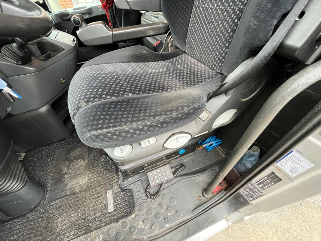 MERCEDES-BENZ Actros 2541 Pritsche Heckkran Palfinger PK 34002 - Camion platformă, Camion cu macara: Foto 3 MERCEDES-BENZ Actros 2541 Pritsche Heckkran Palfinger PK 34002 - Camion platformă, Camion cu macara: Foto 3