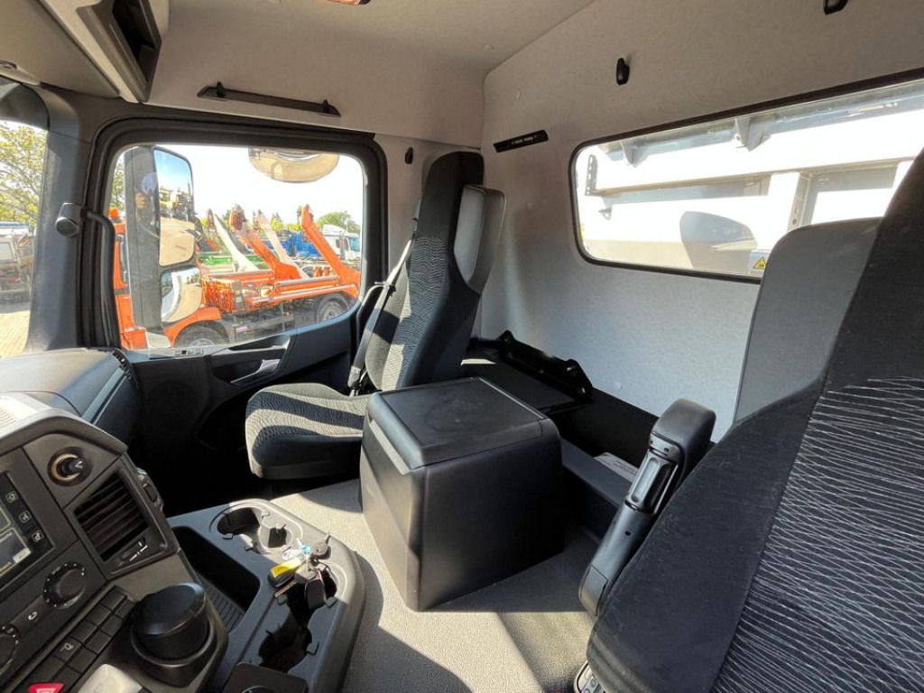Camion basculantă MERCEDES-BENZ Arocs 4153 8x6 4 Achs Muldenkipper Meiller: Foto 8 Camion basculantă MERCEDES-BENZ Arocs 4153 8x6 4 Achs Muldenkipper Meiller: Foto 8