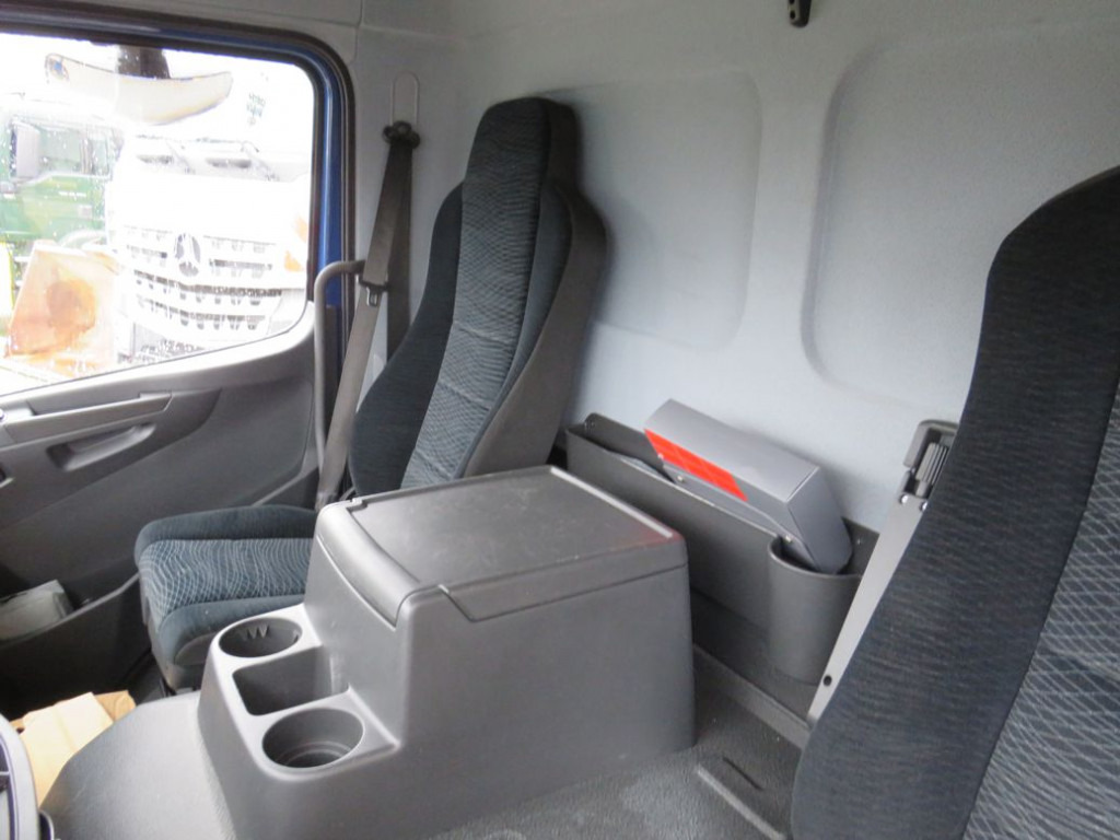 MERCEDES-BENZ Atego 1224 L Pritsche LBW LBW 1.5to - Camion cu prelată: Foto 3 MERCEDES-BENZ Atego 1224 L Pritsche LBW LBW 1.5to - Camion cu prelată: Foto 3