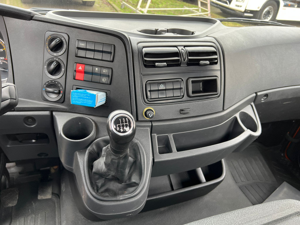 MERCEDES-BENZ Atego 818 K 2-Achs Kipper Schalter - Autoutilitară basculantă: Foto 5 MERCEDES-BENZ Atego 818 K 2-Achs Kipper Schalter - Autoutilitară basculantă: Foto 5