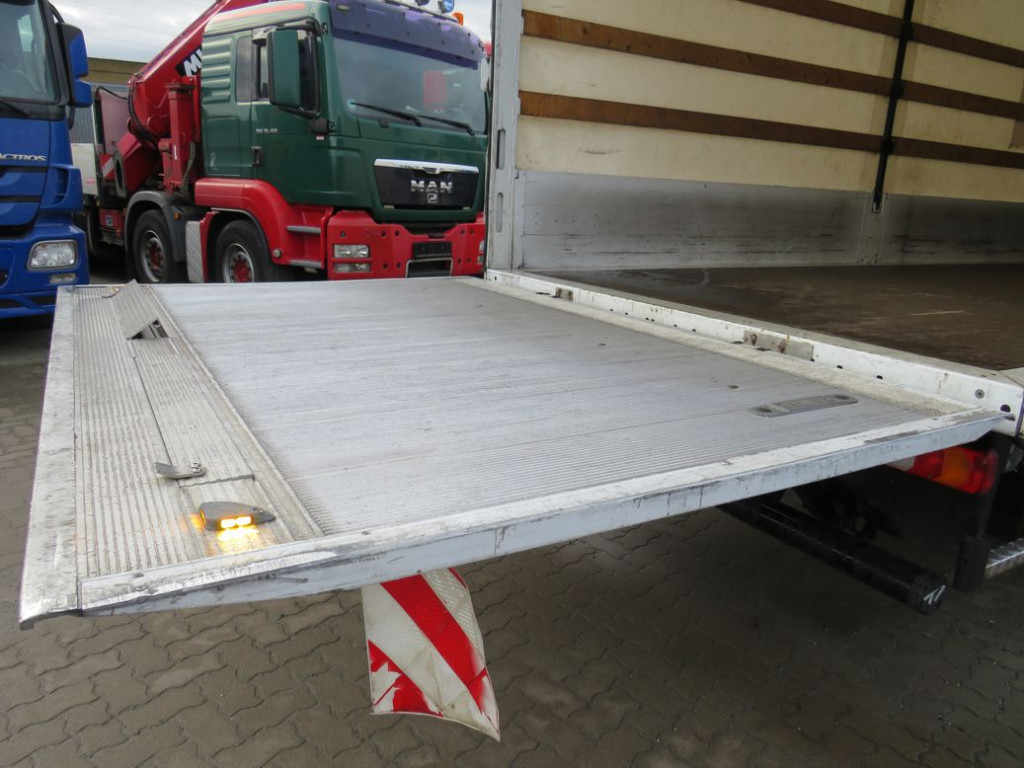 MERCEDES-BENZ Atego 818 L Pritsche LBW LBW 1 to AHK+Luftans - Autoutilitară cu prelată: Foto 4 MERCEDES-BENZ Atego 818 L Pritsche LBW LBW 1 to AHK+Luftans - Autoutilitară cu prelată: Foto 4