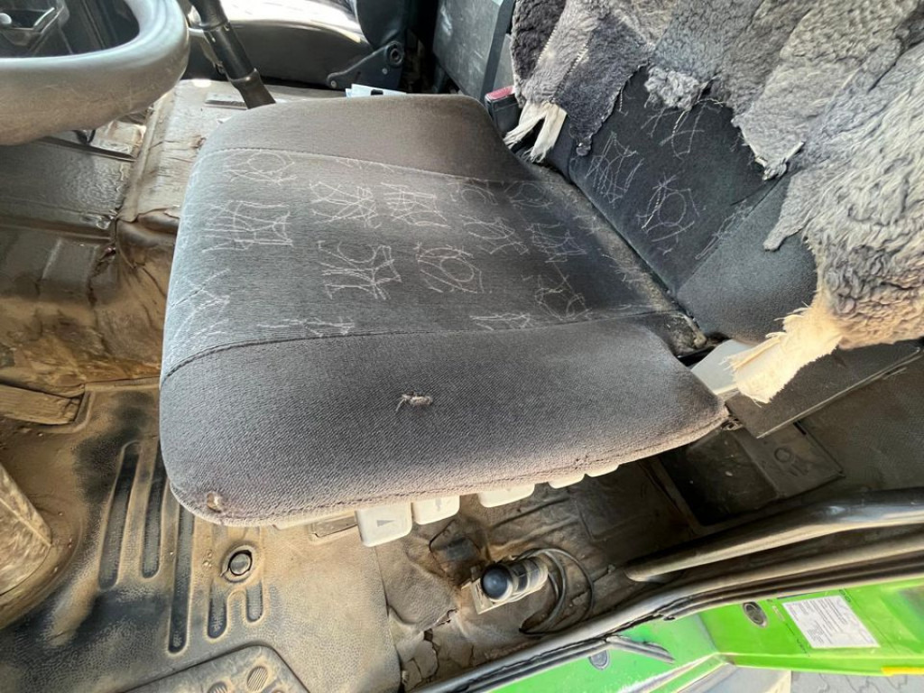 MERCEDES-BENZ SK 3535 AK 8x8 4 Achs Muldenkipper Meiller Deutsch - Camion basculantă: Foto 3 MERCEDES-BENZ SK 3535 AK 8x8 4 Achs Muldenkipper Meiller Deutsch - Camion basculantă: Foto 3