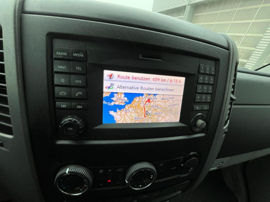 MERCEDES-BENZ Sprinter 316 CDI Kasten - Dubă: Foto 2 MERCEDES-BENZ Sprinter 316 CDI Kasten - Dubă: Foto 2