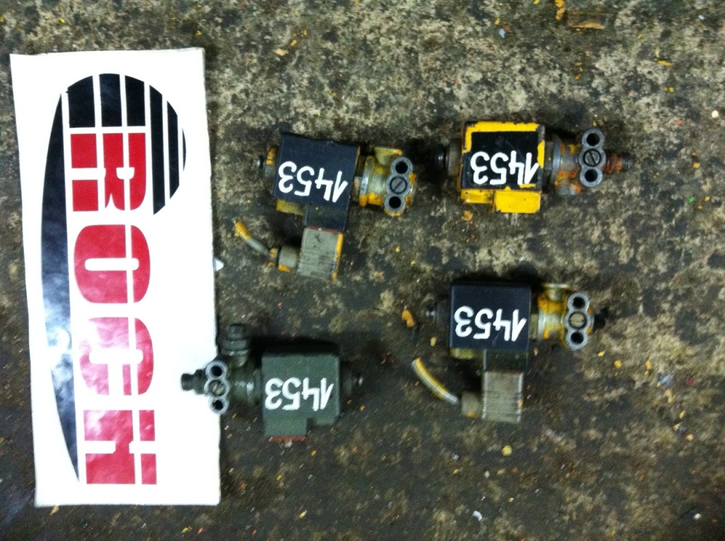 WABCO 4721271400 - 1 SEKCYJNY + CEWKA - Supapa hidraulica pentru Utilaje constructii: Foto 1 WABCO 4721271400 - 1 SEKCYJNY + CEWKA - Supapa hidraulica pentru Utilaje constructii: Foto 1