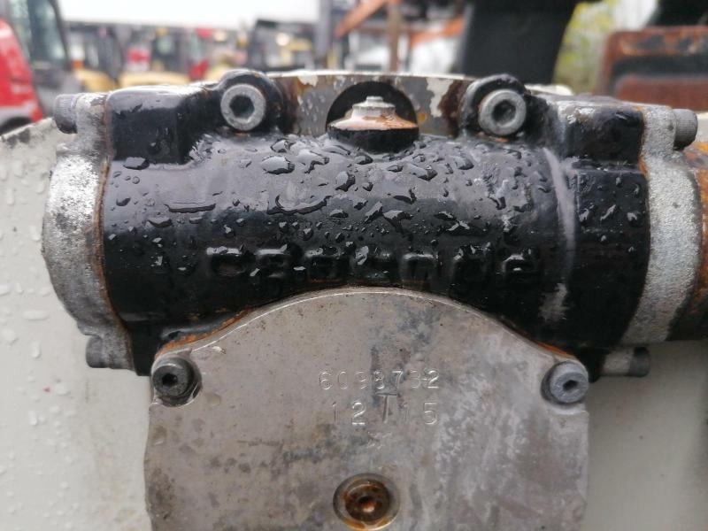 Cascade 28G-CFR - Furci pentru Stivuitor: Foto 3 Cascade 28G-CFR - Furci pentru Stivuitor: Foto 3