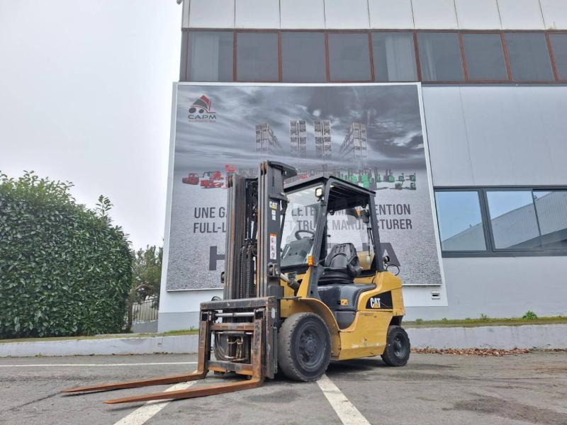 Caterpillar GP25N - Stivuitor GPL: Foto 1 Caterpillar GP25N - Stivuitor GPL: Foto 1