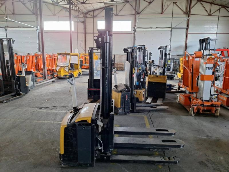 Caterpillar NSP16NI - Transpalet la mare înălţime: Foto 3 Caterpillar NSP16NI - Transpalet la mare înălţime: Foto 3