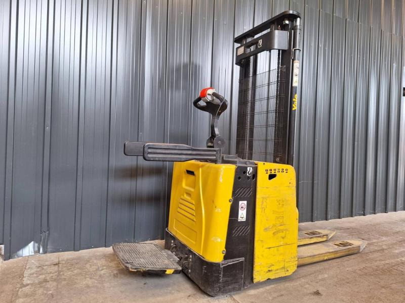 Yale MS12X - Transpalet la mare înălţime: Foto 1 Yale MS12X - Transpalet la mare înălţime: Foto 1