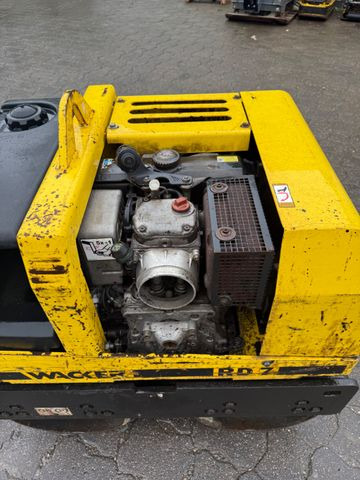 Wacker RD 7 H-S, Tandemwalze, Vibration, Wasser - Mini cilindru compactor: Foto 5 Wacker RD 7 H-S, Tandemwalze, Vibration, Wasser - Mini cilindru compactor: Foto 5