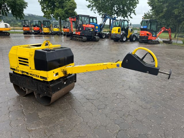 Wacker RD 7 H-S, Tandemwalze, Vibration, Wasser - Mini cilindru compactor: Foto 4 Wacker RD 7 H-S, Tandemwalze, Vibration, Wasser - Mini cilindru compactor: Foto 4