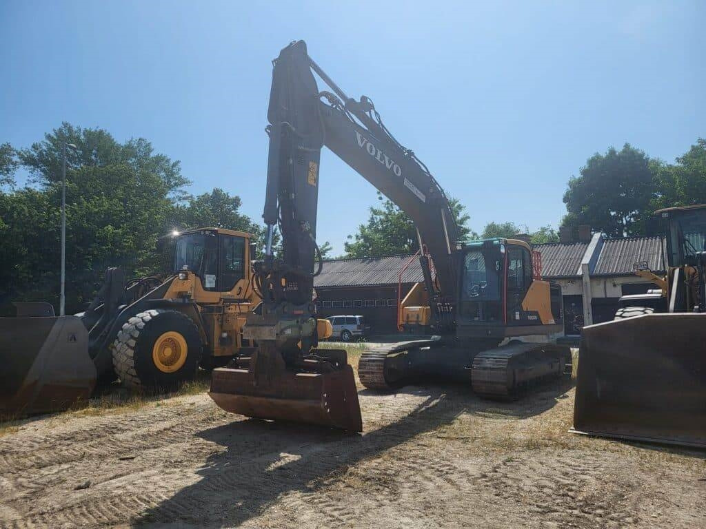 Volvo EC220EL - Excavator pe şenile: Foto 4 Volvo EC220EL - Excavator pe şenile: Foto 4