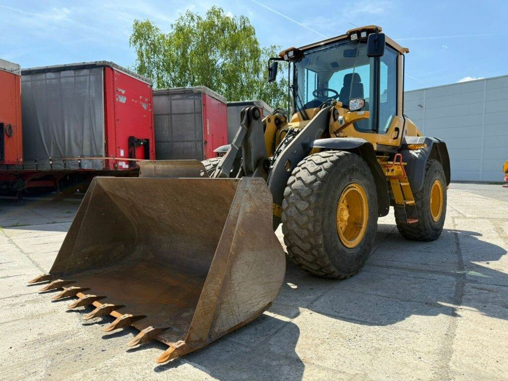 Volvo L60H - Încărcător frontal pe pneuri: Foto 3 Volvo L60H - Încărcător frontal pe pneuri: Foto 3