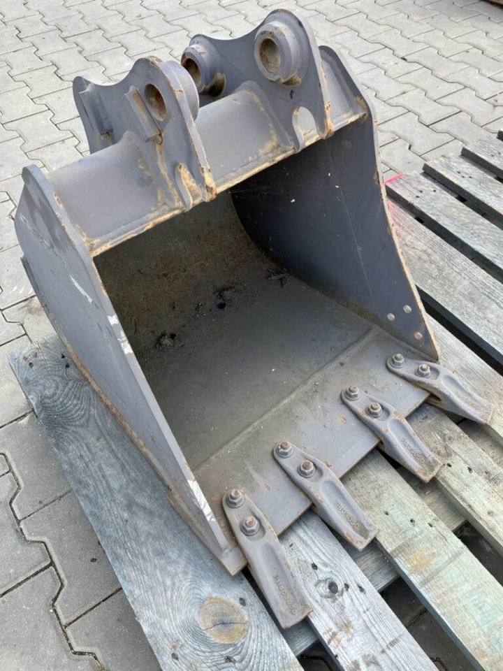 Volvo Tieflöffel mit Zähnen - Festanbau - Buldoexcavator: Foto 1 Volvo Tieflöffel mit Zähnen - Festanbau - Buldoexcavator: Foto 1