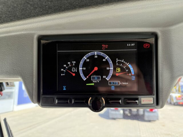 Măturătoare stradală Johnston C202 Kleinkehrmaschine 2 M³ - 6.000 h: Foto 7 Măturătoare stradală Johnston C202 Kleinkehrmaschine 2 M³ - 6.000 h: Foto 7