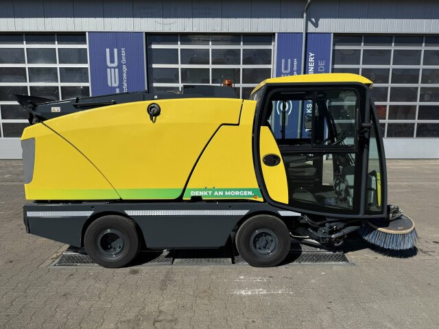 Măturătoare stradală Johnston C202 Kleinkehrmaschine 2 M³ - 6.000 h: Foto 8 Măturătoare stradală Johnston C202 Kleinkehrmaschine 2 M³ - 6.000 h: Foto 8