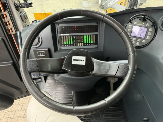 Liebherr LTM 1070-4.2 Autokran mit Spitze *TOP Zustand în leasing Liebherr LTM 1070-4.2 Autokran mit Spitze *TOP Zustand: Foto 15 Liebherr LTM 1070-4.2 Autokran mit Spitze *TOP Zustand în leasing Liebherr LTM 1070-4.2 Autokran mit Spitze *TOP Zustand: Foto 15