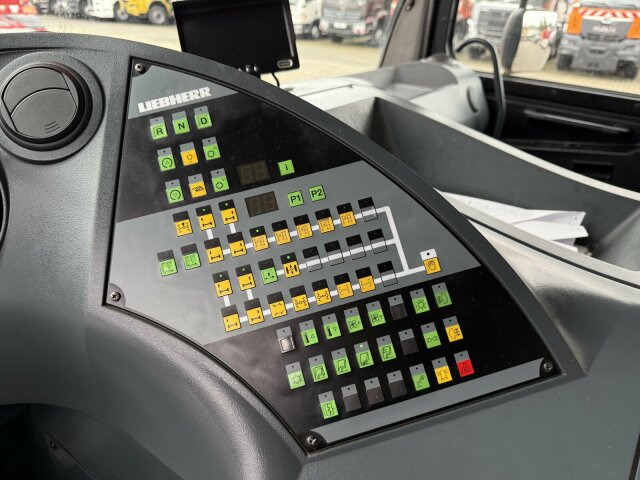 Liebherr LTM 1070-4.2 Autokran mit Spitze *TOP Zustand - Macara tot teren: Foto 4 Liebherr LTM 1070-4.2 Autokran mit Spitze *TOP Zustand - Macara tot teren: Foto 4