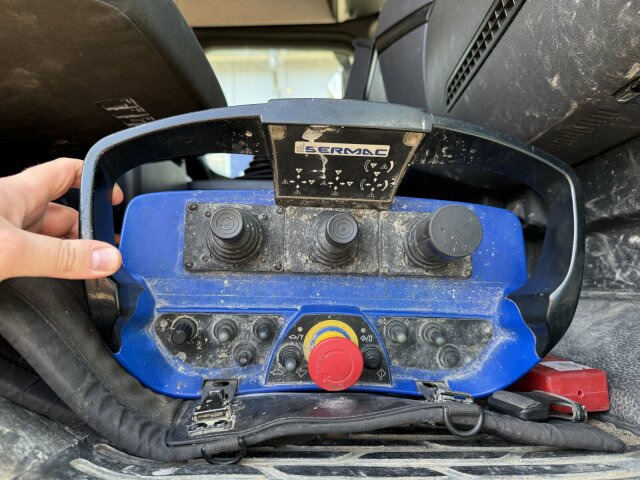 Mercedes-Benz AROCS 5051 10x6 Euro 6 Betonpumpe SERMAC 6RZ56 - Autobetonieră cu pompă: Foto 5 Mercedes-Benz AROCS 5051 10x6 Euro 6 Betonpumpe SERMAC 6RZ56 - Autobetonieră cu pompă: Foto 5