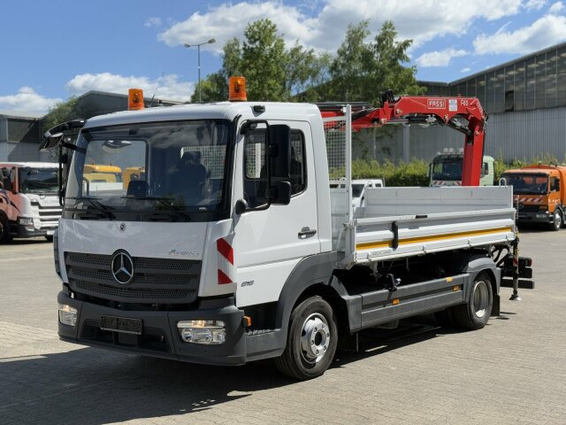 Mercedes-Benz ATEGO 818 4x2 Euro 6 Kipper Kran FASSI F65B.0.22 - Autoutilitară basculantă: Foto 3 Mercedes-Benz ATEGO 818 4x2 Euro 6 Kipper Kran FASSI F65B.0.22 - Autoutilitară basculantă: Foto 3
