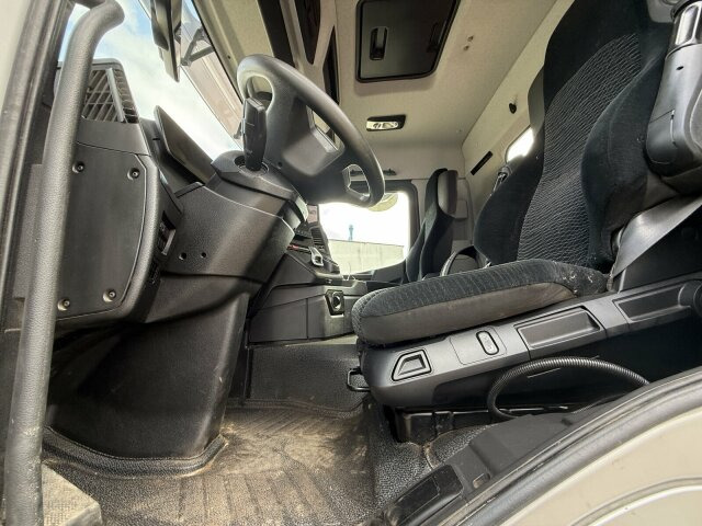 Mercedes-Benz Arocs 3246 8x4 Abrollkipper Kran Palfinger 19001 - Camion cu cârlig, Camion cu macara: Foto 2 Mercedes-Benz Arocs 3246 8x4 Abrollkipper Kran Palfinger 19001 - Camion cu cârlig, Camion cu macara: Foto 2