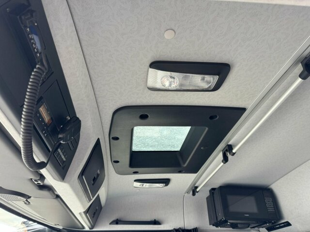 Mercedes-Benz Arocs 3253 8x4 Abrollkipper Kran Palfinger 37002 - Camion cu cârlig, Camion cu macara: Foto 5 Mercedes-Benz Arocs 3253 8x4 Abrollkipper Kran Palfinger 37002 - Camion cu cârlig, Camion cu macara: Foto 5