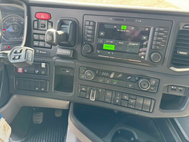 Scania R540 8x2/4 Pritsche mit Kran FASSI F365 - Camion cu macara, Camion platformă: Foto 4 Scania R540 8x2/4 Pritsche mit Kran FASSI F365 - Camion cu macara, Camion platformă: Foto 4