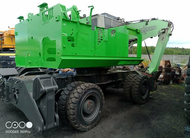 Sennebogen 818-E Umschlagbagger - 83 Ton - mit Greifer - Excavator pe roţi: Foto 3 Sennebogen 818-E Umschlagbagger - 83 Ton - mit Greifer - Excavator pe roţi: Foto 3