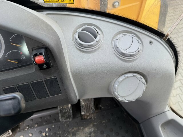 Volvo L150H Radlader *Schnellwech. *Waage *3. Funktion - Încărcător frontal pe pneuri: Foto 5 Volvo L150H Radlader *Schnellwech. *Waage *3. Funktion - Încărcător frontal pe pneuri: Foto 5