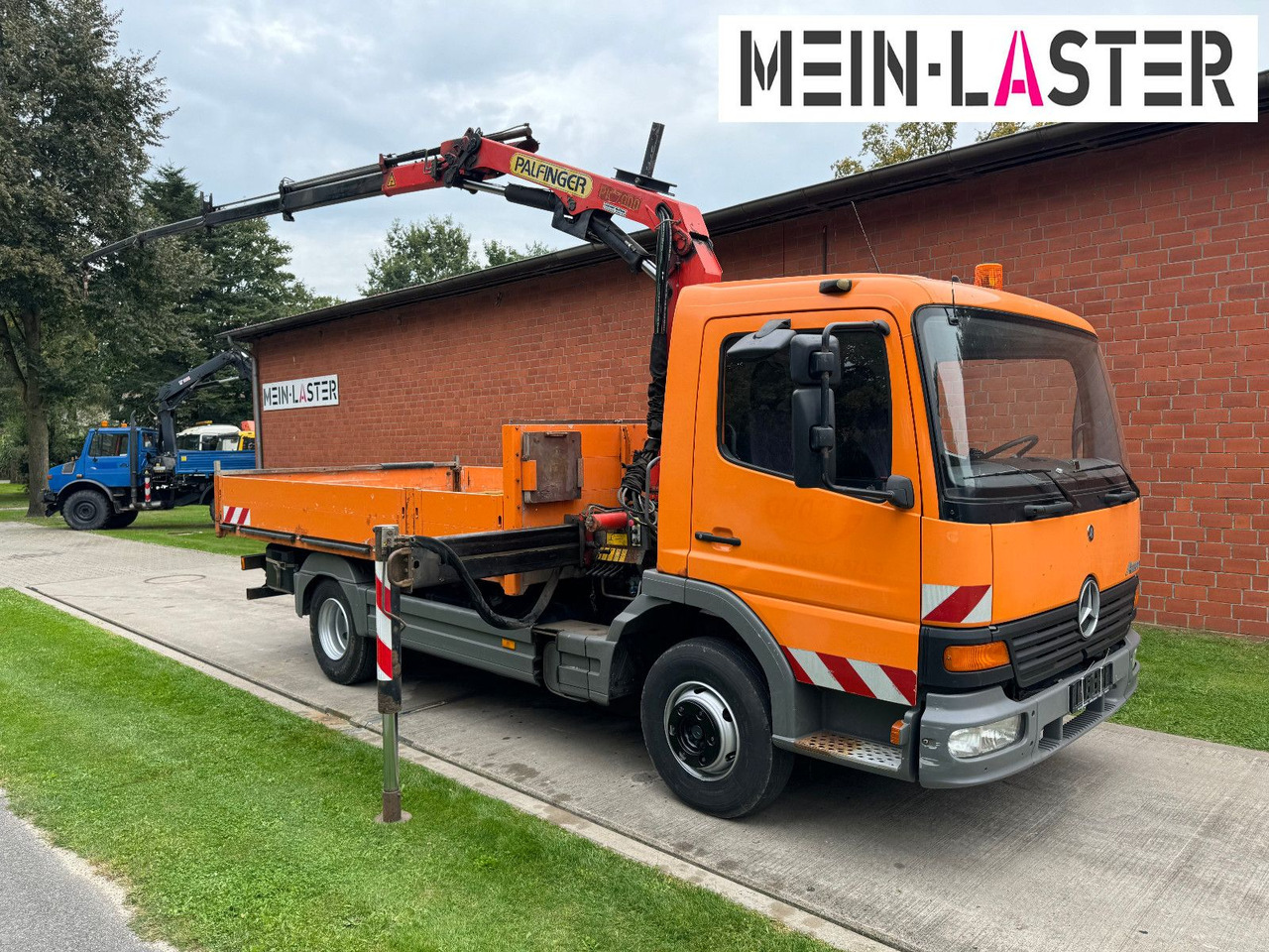 Autoutilitară cu platformă Mercedes-Benz 815 Pritsche Palfinger PK 7000 13 m Funk + AHK Mercedes-Benz 815 Pritsche Palfinger PK 7000 13 m Funk + AHK: Foto 8 Autoutilitară cu platformă Mercedes-Benz 815 Pritsche Palfinger PK 7000 13 m Funk + AHK Mercedes-Benz 815 Pritsche Palfinger PK 7000 13 m Funk + AHK: Foto 8
