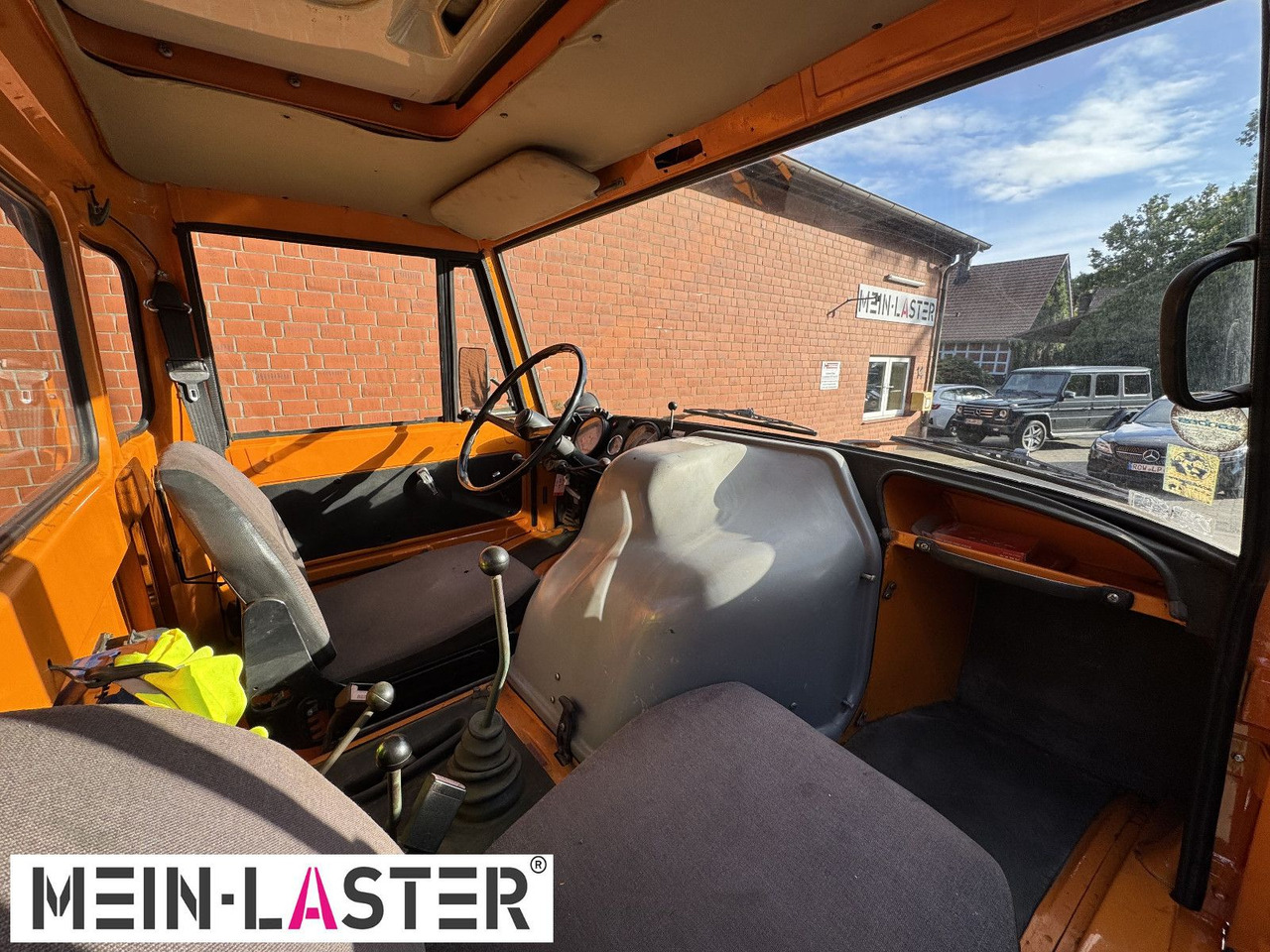 Camion cu macara, Camion platformă Unimog U 1100 Atlas AK 3006 nur 14.215 km-1. Hand: Foto 11 Camion cu macara, Camion platformă Unimog U 1100 Atlas AK 3006 nur 14.215 km-1. Hand: Foto 11