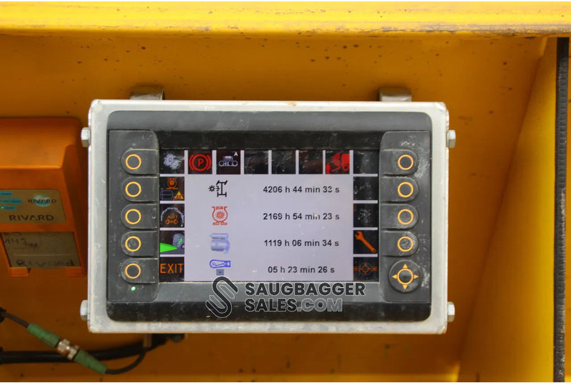 Mercedes-Benz Arocs 2017 RIVARD EXVAC Suction Excavator - Maşină pentru vidanjări: Foto 4 Mercedes-Benz Arocs 2017 RIVARD EXVAC Suction Excavator - Maşină pentru vidanjări: Foto 4