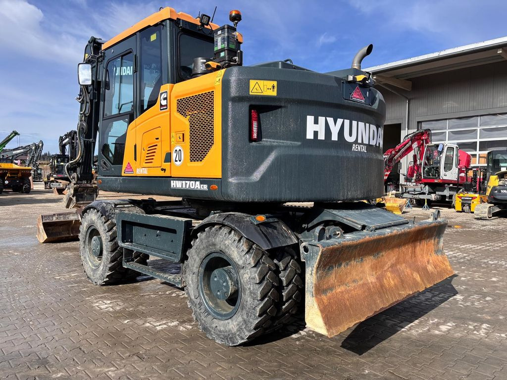 Hyundai HW170ACR Hyundai HW170ACR - Excavator pe roţi: Foto 3 Hyundai HW170ACR Hyundai HW170ACR - Excavator pe roţi: Foto 3