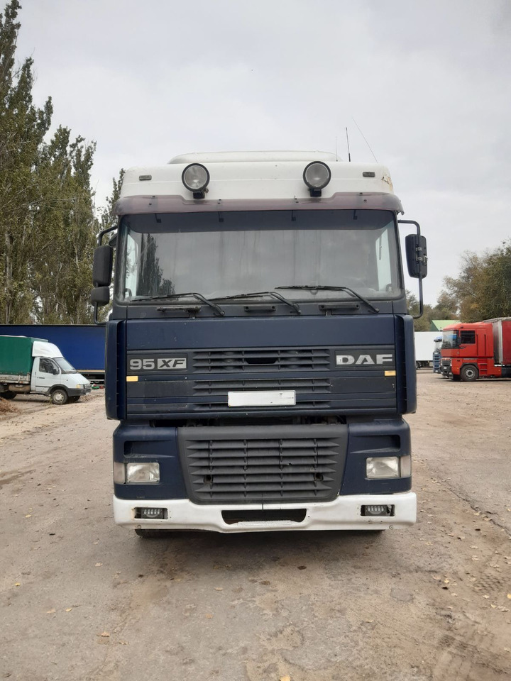 DAF 95XF380 - Cap tractor: Foto 2 DAF 95XF380 - Cap tractor: Foto 2