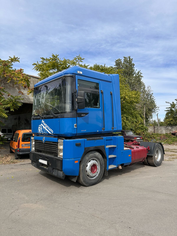 RENAULT Magnum 470 | ID1613S - Cap tractor: Foto 3 RENAULT Magnum 470 | ID1613S - Cap tractor: Foto 3