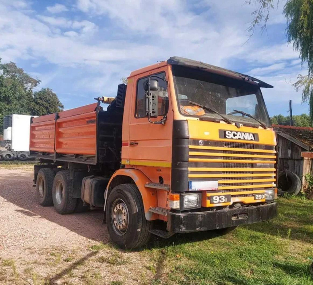 SCANIA 93.250 - Camion basculantă: Foto 1 SCANIA 93.250 - Camion basculantă: Foto 1