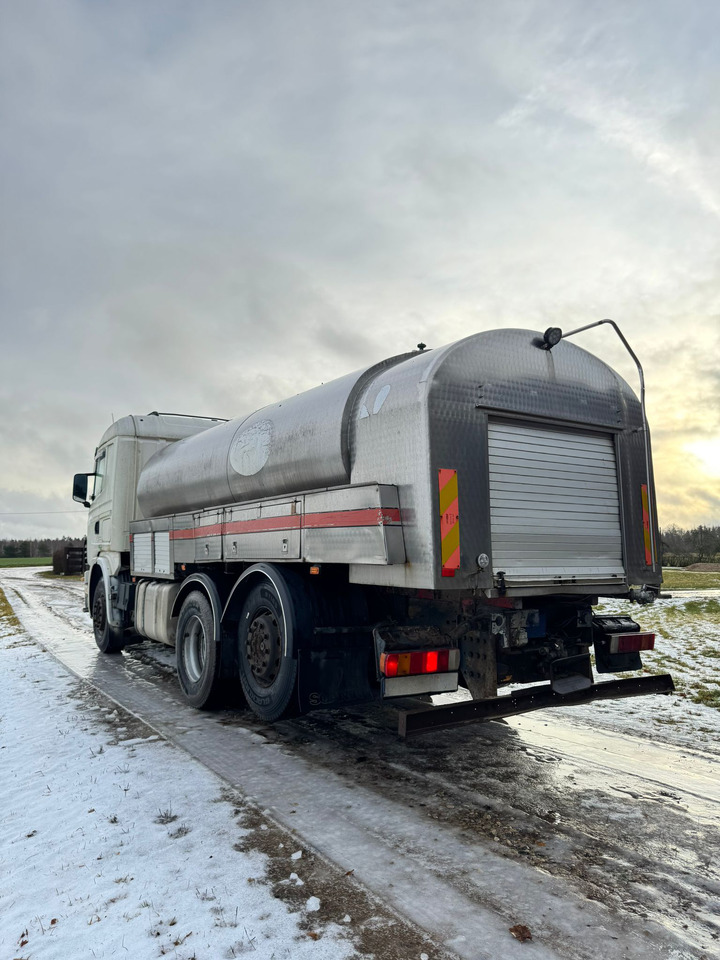 SCANIA G124.470 - Camion cisternă: Foto 4 SCANIA G124.470 - Camion cisternă: Foto 4