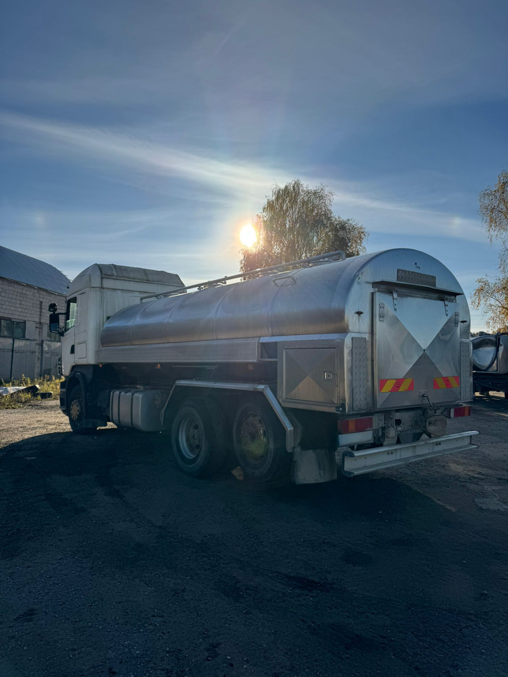 SCANIA R420 - Camion cisternă: Foto 5 SCANIA R420 - Camion cisternă: Foto 5