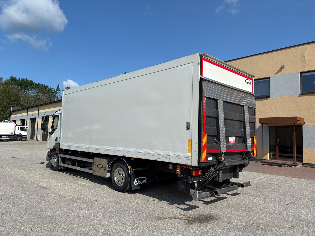 VOLVO FL240 - Camion frigider: Foto 5 VOLVO FL240 - Camion frigider: Foto 5