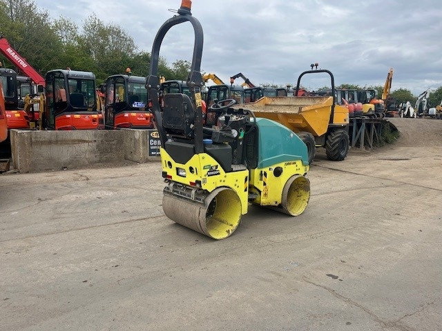 Ammann AXR 12 - Cilindru compactor pentru asfalt: Foto 3 Ammann AXR 12 - Cilindru compactor pentru asfalt: Foto 3