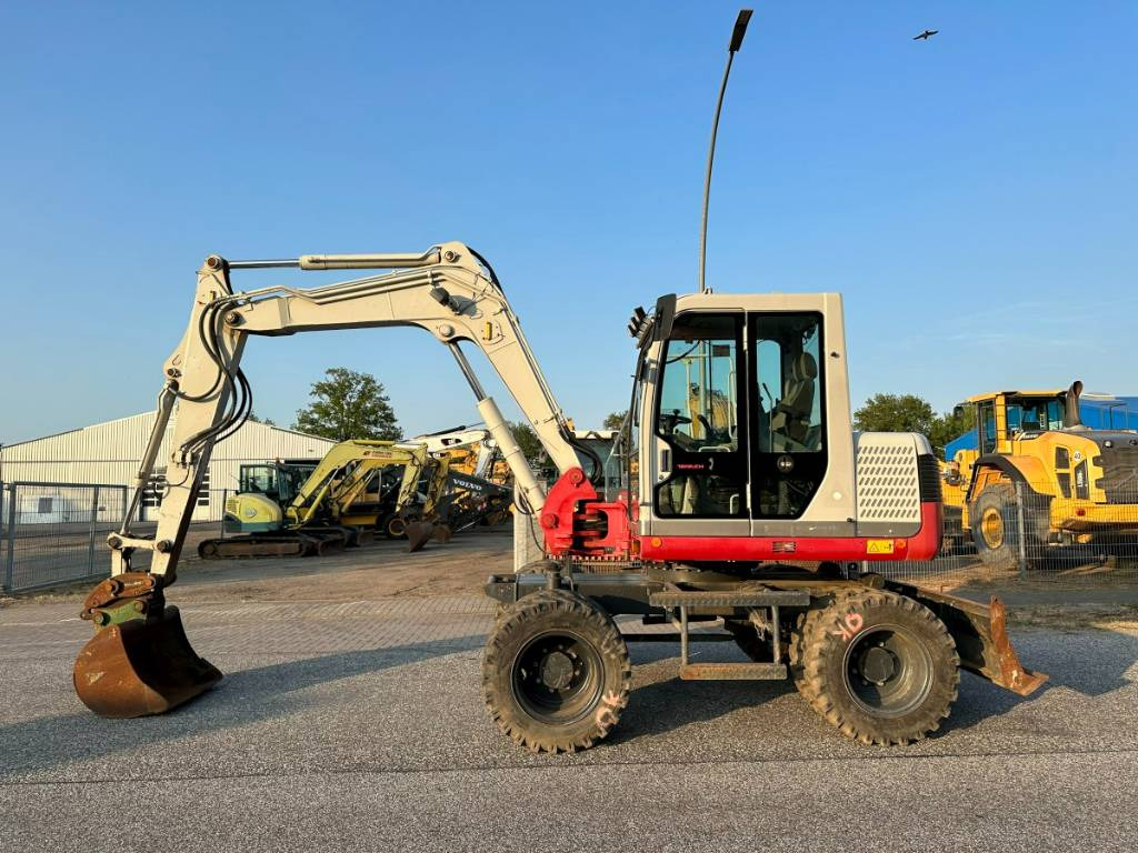 Takeuchi TB 175 W 8,7 ton. Klima Turbo 77 PS - Excavator pe roţi: Foto 1 Takeuchi TB 175 W 8,7 ton. Klima Turbo 77 PS - Excavator pe roţi: Foto 1