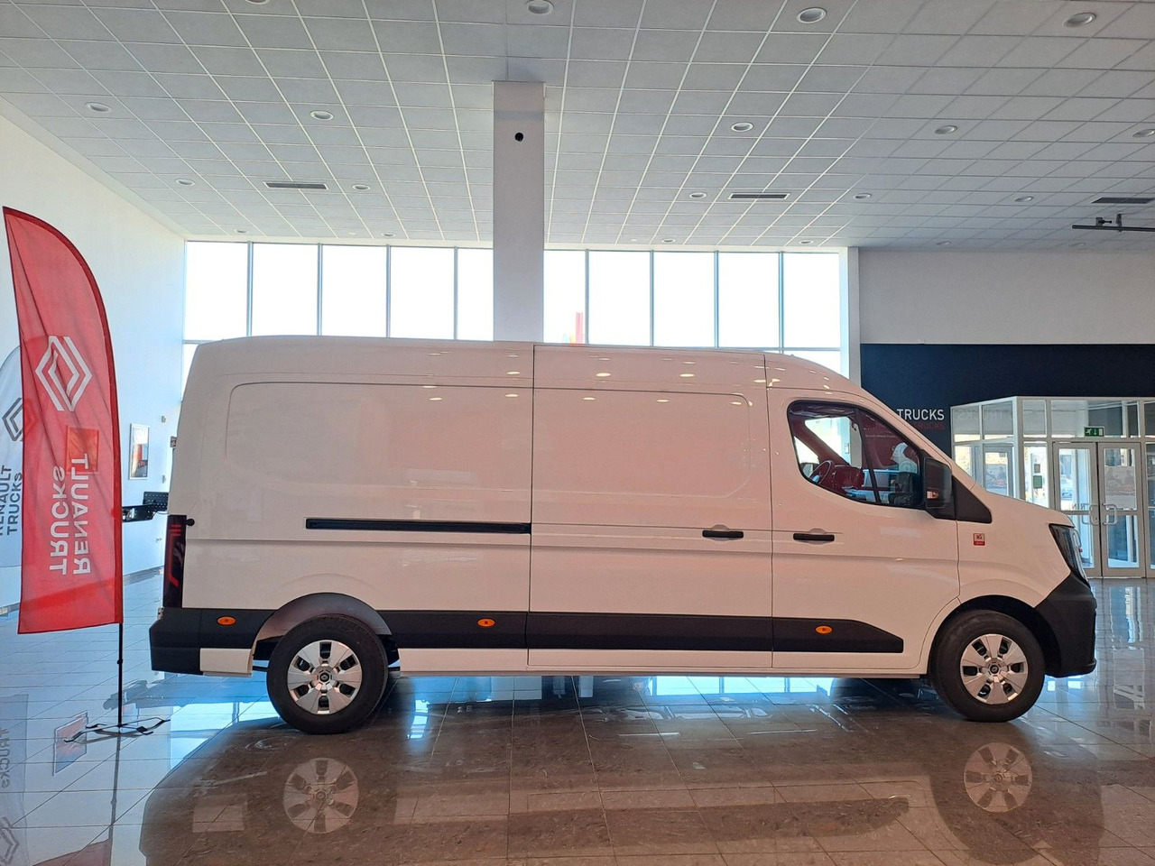 Renault Master L3H2 150 - NAV Klimaaut. Holzb. 270° - Dubă: Foto 3 Renault Master L3H2 150 - NAV Klimaaut. Holzb. 270° - Dubă: Foto 3