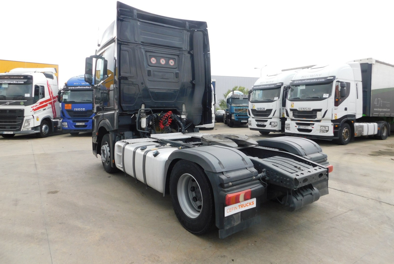 Mercedes Actros - Cap tractor: Foto 4 Mercedes Actros - Cap tractor: Foto 4
